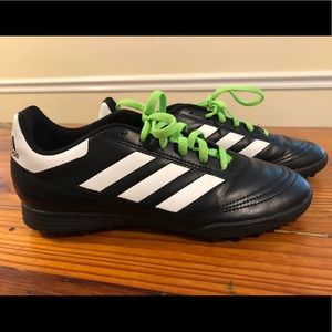 Adidas Soccer Turf Sz 6